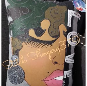 Custom-made pillows (Limited item)